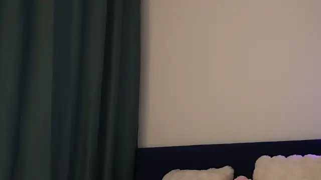 cuteleraay online show from February 2026 07:27:02 PM