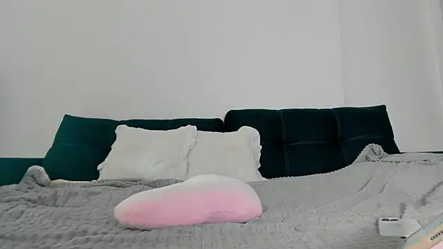 Snapshot of cuteleraay chatting on November 2025 08:14:02 PM cuteleraay online show from November 2025 08:14:02 PM