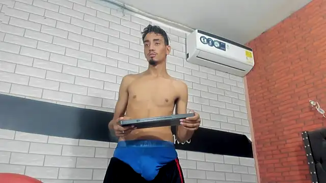 Snapshot of Sexvergon_26 chatting on October 2025 08:21:01 PM Sexvergon 26 online show from October 2025 08:21:01 PM