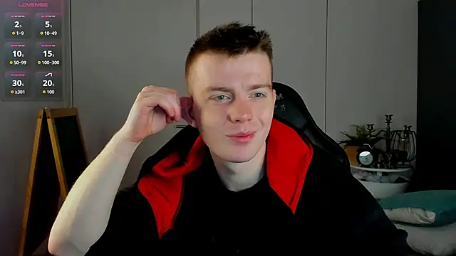 Happydeimos online show from November 2025 10:14:02 PM