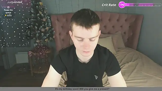 Happydeimos online show from December 2025 10:56:01 PM