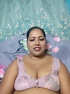 hornypriya696 online show from September 2025 06:30:01 PM