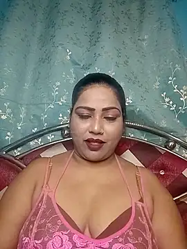 hornypriya696 online show from November 2025 05:50:01 PM