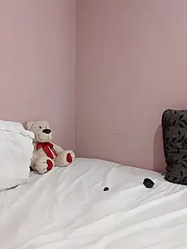 Snapshot of _SexyPetite_ chatting on September 2025 01:38:02 AM SexyPetite online show from September 2025 01:38:02 AM