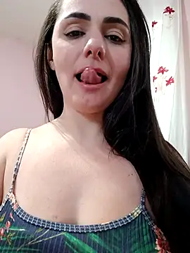 Snapshot of _SexyPetite_ chatting on September 2025 09:27:01 AM SexyPetite online show from September 2025 09:27:01 AM