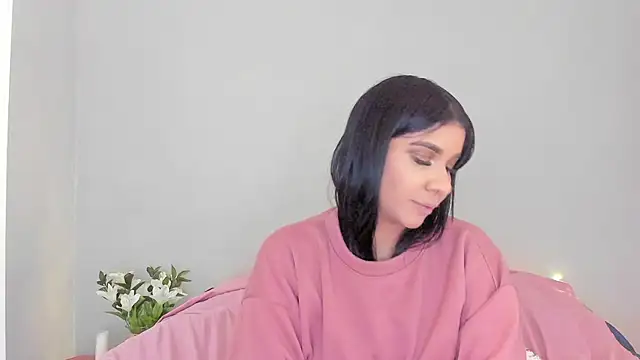 Laura-angeel online show from October 2025 08:41:01 PM