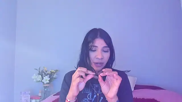 Laura-angeel online show from December 2025 08:42:02 PM