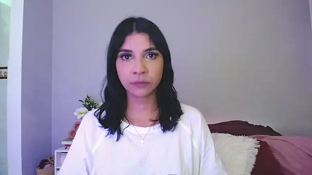 Laura-angeel online show from November 2025 10:34:02 PM