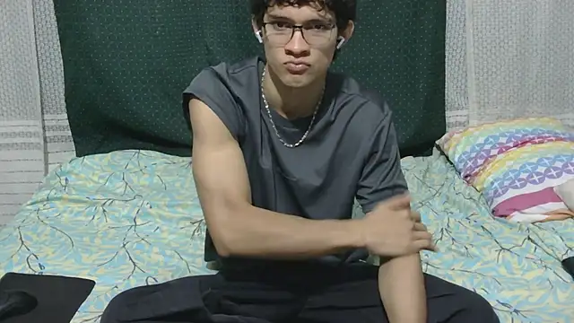 Samuel Hills II online show from February 2026 01:52:01 PM