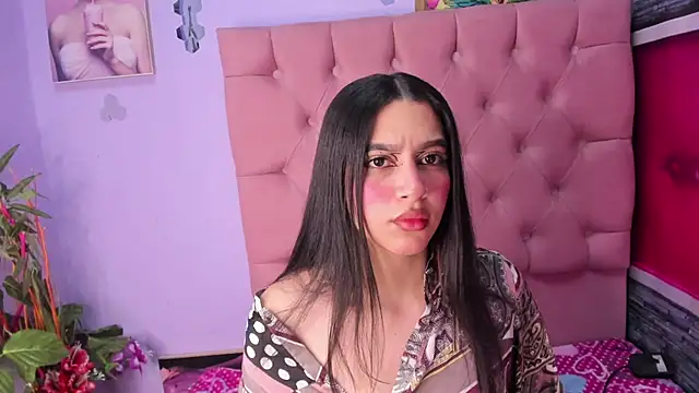 Megan Luxe online show from November 2025 04:24:02 AM