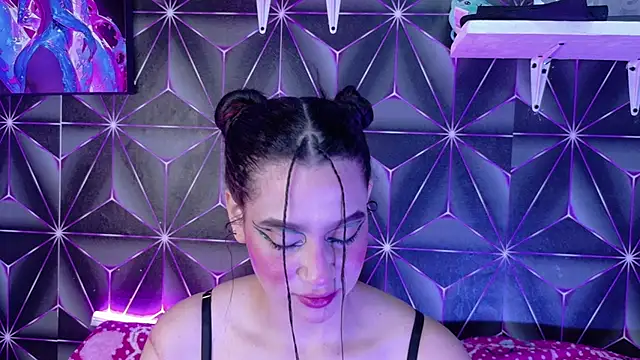 Snapshot of Megan_Luxe chatting on October 2025 05:31:01 AM Megan Luxe online show from October 2025 05:31:01 AM
