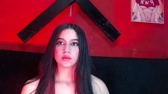 Megan Luxe online show from November 2025 12:09:01 AM