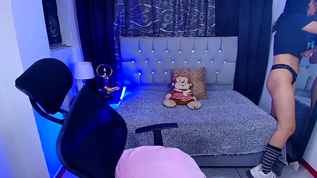 barbie angels online show from October 2025 09:59:02 PM