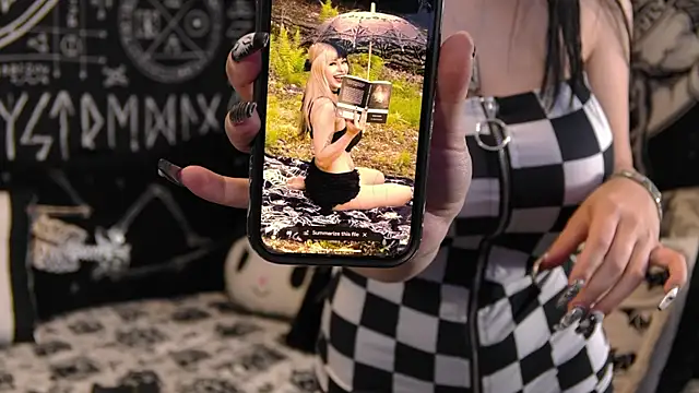 Paige Turner online show from July 2026 07:37:02 AM