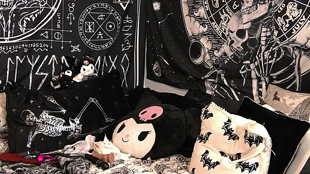 Paige Turner online show from March 2026 08:35:01 PM