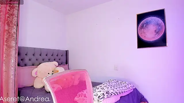 cinnamonsex   online show from September 2025 06:20:01 PM