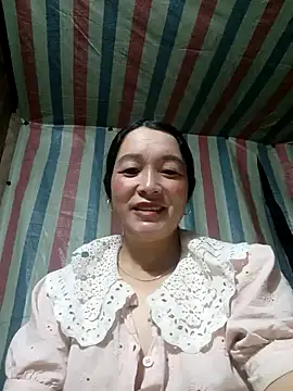 Snapshot of Bliss_rose chatting on September 2025 11:33:01 PM Bliss rose online show from September 2025 11:33:01 PM