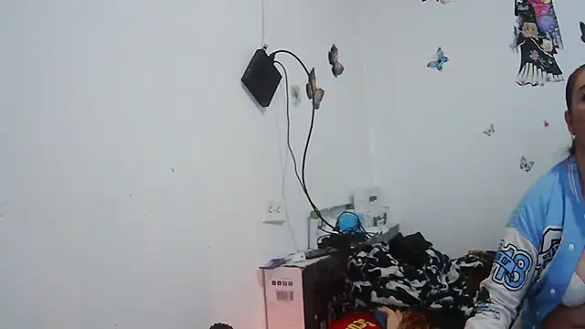 AddyStuart  online show from September 2025 11:21:02 PM