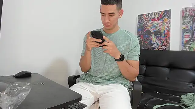 Mike3Xxx online show from October 2025 01:31:01 AM