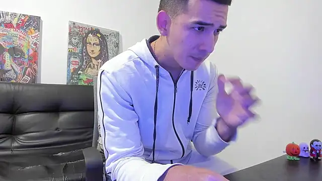 Mike3Xxx online show from October 2025 01:08:01 AM