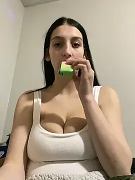 madsdeluxe online show from February 2026 03:02:01 AM