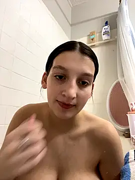 madsdeluxe online show from November 2025 05:44:02 AM