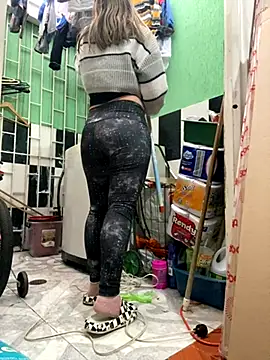 Abby-LS online show from October 2025 12:07:01 PM