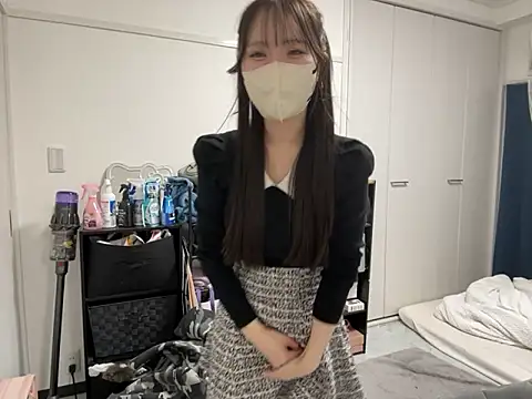 nano-da-u online show from December 2025 06:17:01 PM