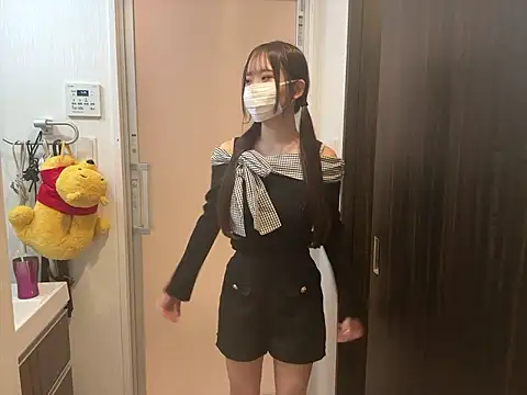 nano-da-u online show from November 2025 07:28:01 PM