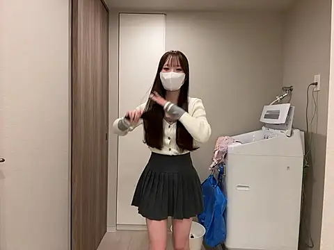 nano-da-u online show from April 2026 02:12:01 PM