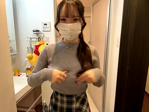 nano-da-u online show from November 2025 06:23:02 PM