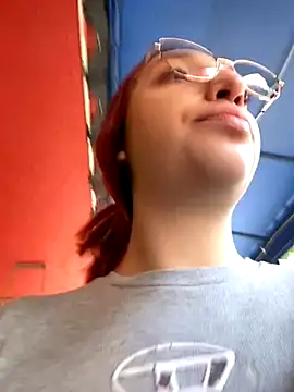 Paulina-Wells online show from October 2025 09:13:01 PM