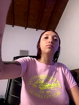 Paulina-Wells online show from November 2025 09:18:02 PM