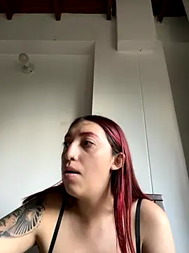 Paulina-Wells online show from October 2025 10:11:01 PM