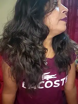 Snapshot of Hotbhabi305 chatting on February 2026 02:43:01 AM Hotbhabi305 online show from February 2026 02:43:01 AM