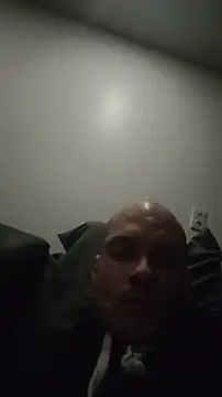 Snapshot of Anarchy111777 chatting on December 2025 04:28:02 AM Anarchy111777 online show from December 2025 04:28:02 AM