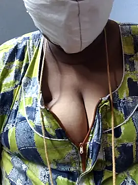 TAMIL ELAKKIYA online show from November 2025 04:01:01 AM