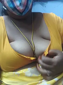 Snapshot of TAMIL_ELAKKIYA chatting on June 2026 05:32:01 PM TAMIL ELAKKIYA online show from June 2026 05:32:01 PM