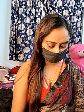 Cute-lusi online show from October 2025 06:49:02 PM