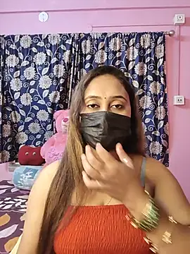 Cute-lusi online show from July 2026 07:54:02 PM