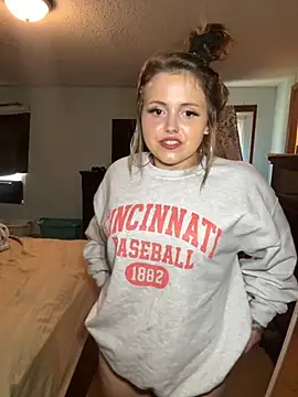 JuicyExxxperience online show from October 2025 01:45:01 PM