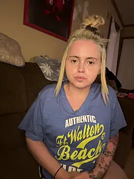 JuicyExxxperience online show from April 2026 10:22:02 AM