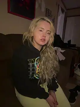 JuicyExxxperience online show from February 2026 02:50:01 PM