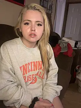 JuicyExxxperience online show from February 2026 01:46:02 PM