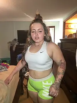 JuicyExxxperience online show from October 2025 08:22:02 PM