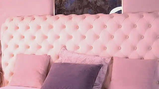 BellaNoirre online show from March 2026 07:04:02 PM