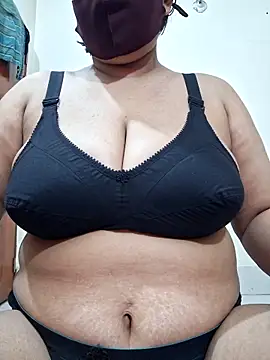 Snapshot of Hot-Rimi01 chatting on December 2025 06:46:01 PM Hot-Rimi01 online show from December 2025 06:46:01 PM