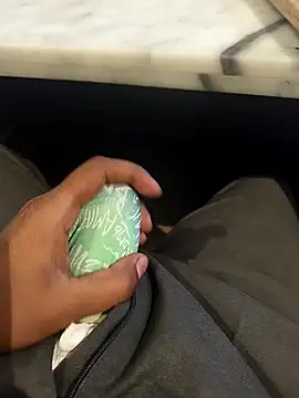 hotboy43339 online show from February 2026 02:25:01 AM