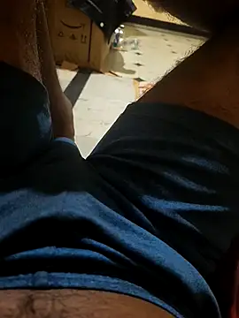 hotboy43339 online show from October 2025 02:40:02 PM