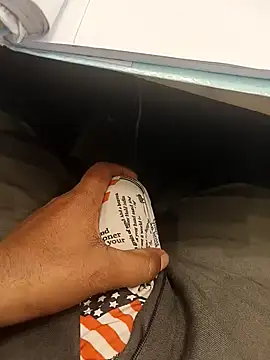 hotboy43339 online show from February 2026 03:40:02 AM